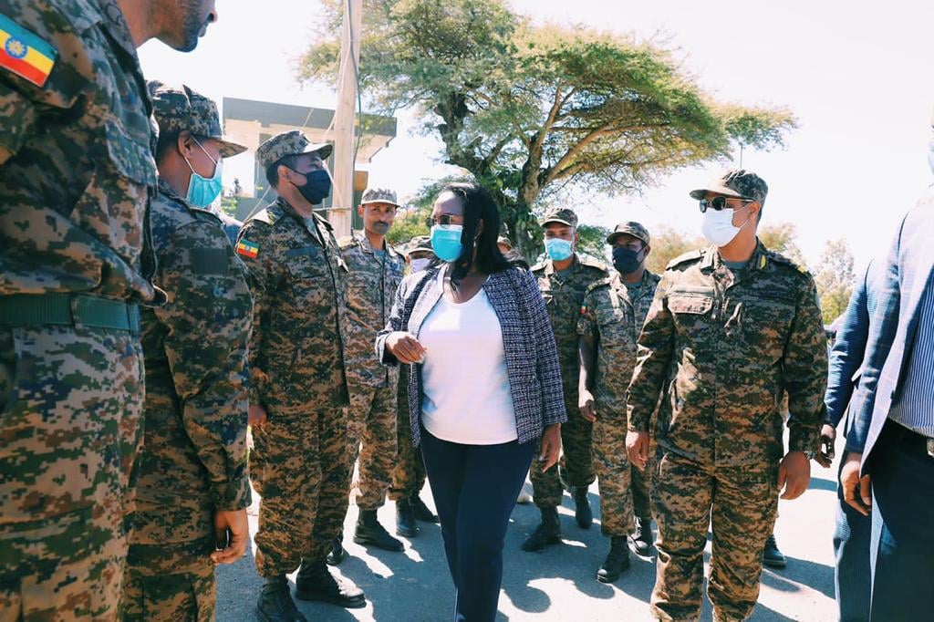 ያለፈዉን ታሪክ ብቻ የምናወድስ ሳንሆን የራሳችንን ታሪክ የምንፅፍ ትዉልዶች መሆን እንድንችል ስላረጋችሁን ኮርተንባችኋል - ከንቲባ አዳነች አቤቤ