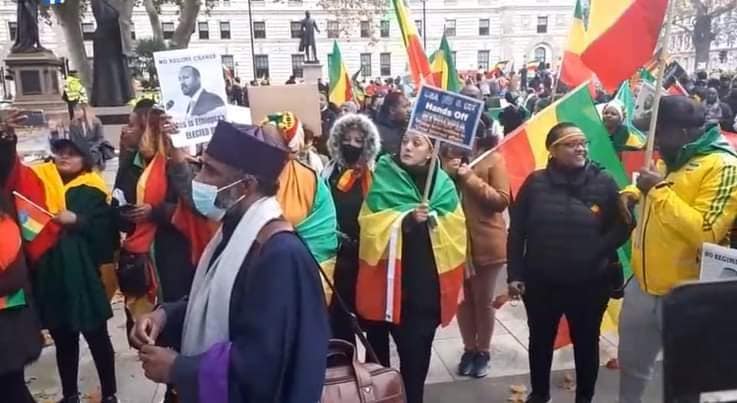 " በፈተና ዉስጥ እያለፍን አንድነታችን ግን ከብረት እየጠነከረ ነው ፤አሁንም እንበረታ !እንፅና! " ከንቲባ አዳነች አቤቤ
