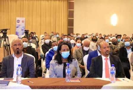 የዋጋ ንረትን ለመከላከል ከንግዱ ማህበረሰብ ጋር ውይይት ተደረገ፡፡