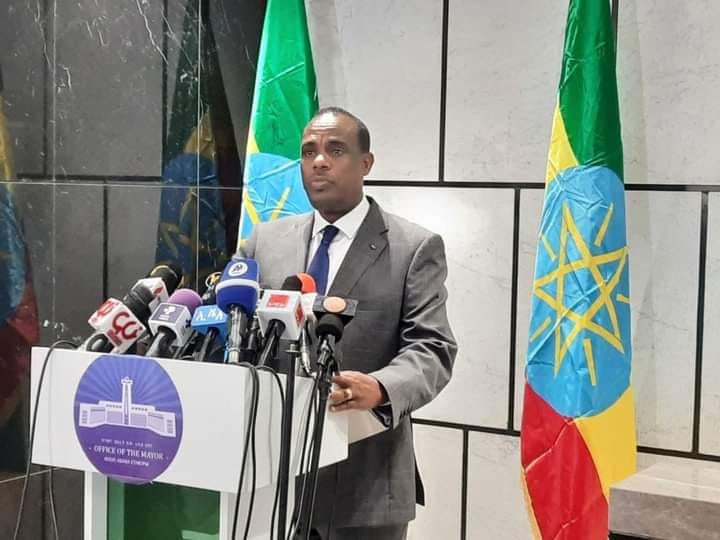 የአዲስ አበባ ከተማ ሠላምና ጸጥታ ቢሮ ኃላፊ ዶ/ር ቀንአ ያዴታ ወቅታዊ የአዲስ አበባ ከተማ ሰላምና ፀጥታን አስመልክቶ ለሚዲያ አካላት መግለጫ ሰጥተዋል።