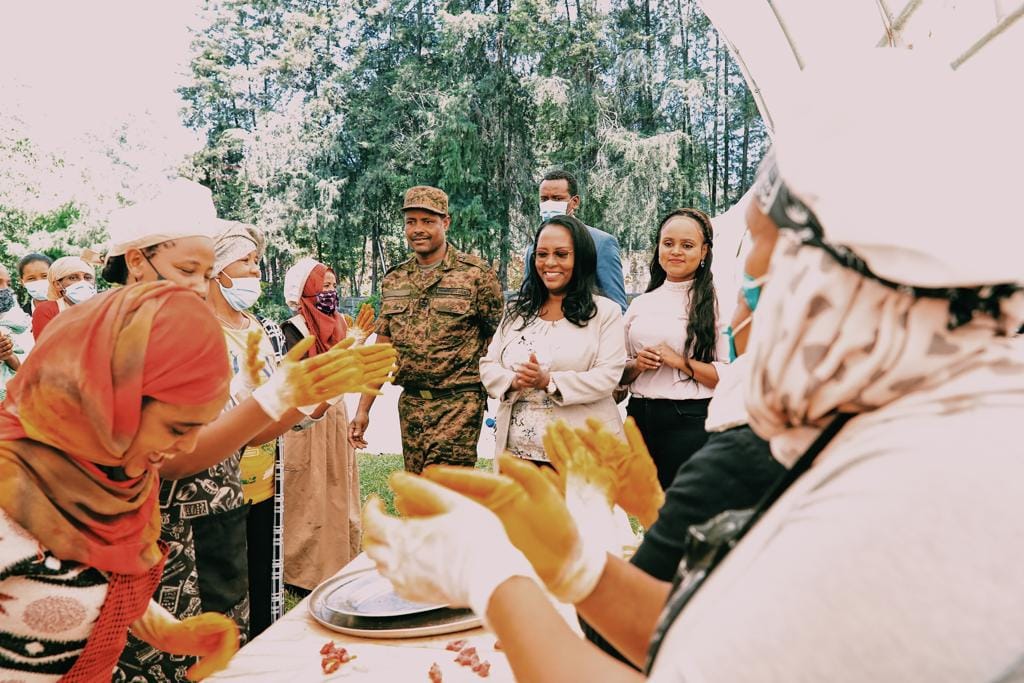 ዛሬ ሳንፈልግ የገባንበት ጦርነት የኢትዮጵያውያን ጀግንነት ለቀጣዩ ትውልድ ታሪክን፤ ለዓለም ህዝብ ደግሞ ለወራሪዎች የማይደፈር ሃያልነታችን የምናስመሰክርበት ነው - ከንቲባ አዳነች አበቤ፡፡