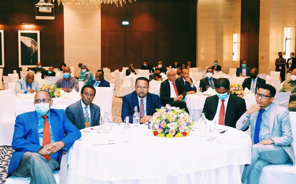 ተቀማጭነታቸውን በአዲስ አበባ ከተማ ላደረጉ የአፍሪካ የኤዢያና ፓስፊክ ሀገራት አምባሳደሮች እና የዲፕሎማቲክ ማህበረሰብ አባላት በወቅታዊ ሀገራዊ ጉዳዮች ዙሪያ ገለጻ ተደረገ ።