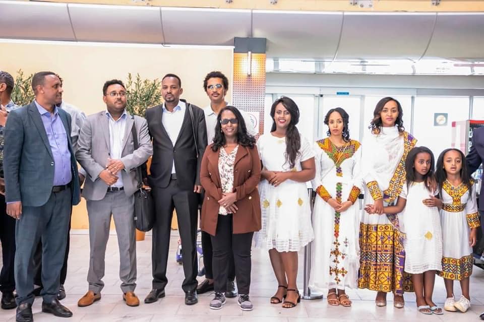 የአዲስ አበባ ከተማ ከንቲባ ወ/ሮ አዳነች አቤቤ የተመራ የተለያዩ የአገራችን ከተማ ከንቲባዎችን ያካተተ የልዑካን ቡድን የAMALI City Leadership Forum ላይ ለመሳተፍ በደቡብ አፍሪካ፤ ኬፕ ታውን ከተማ ገብቷል።
