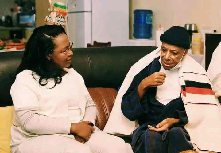 "ተወዳጁ አርቲስት እና በኦሮሞ የጥበብ ታሪክ በህዝብ ልብ ዉስጥ ለዘመናት ነግሶ የቆየው አርቲስት አሊ ቢራ 