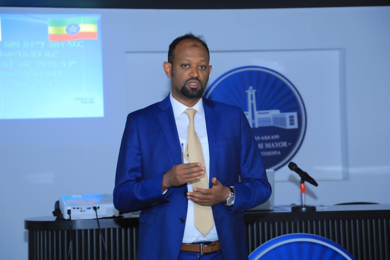 በስድስት ወራት ውስጥ የተሰሩ መልካም አፈፃፀሞችን በቀጣይ ወራት በይበልጥ በማስፋት ና የቀጣይ ስድስት ወራት ዕቅድ ክለሳ በፍጥነት በማከናወን ጠንካራ የኮሙኒኬሽንና የሕዝብ ግንኙነት ስራዎችን ማከናወን ይገባል ተባለ።