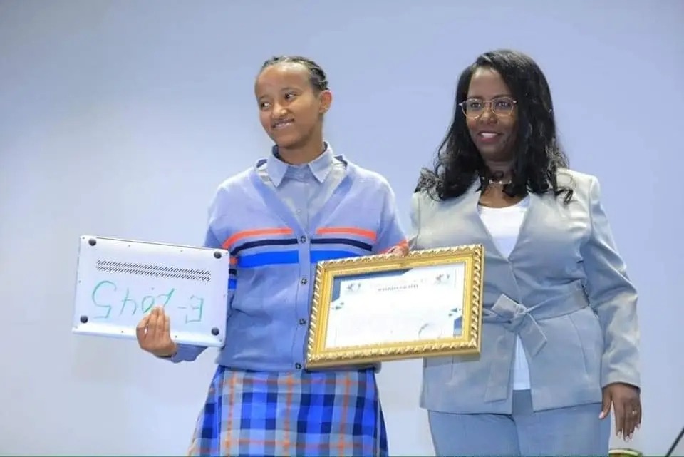 "ትምህርት የሁሉም ነገር መሰረት በመሆኑ የአዲስ አበባ ከተማ አስተዳደር ለዘርፉ ከፍተኛ ትኩረት ሰጥቶ እየሰራ ይገኛል።" ከንቲባ አዳነች አቤቤ