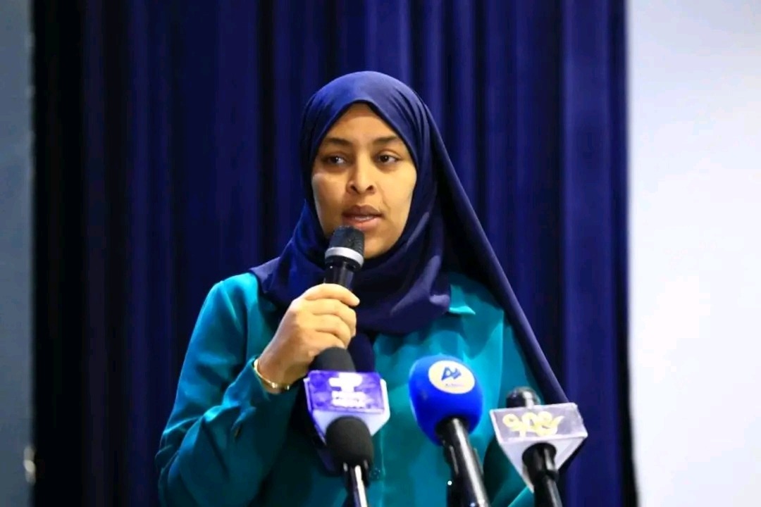 በአዲስ አበባ ከተማ የበጋ ፅዳት ማስጀመሪያ የንቅናቄ መርሃ-ግብር መድረክተካሄደ