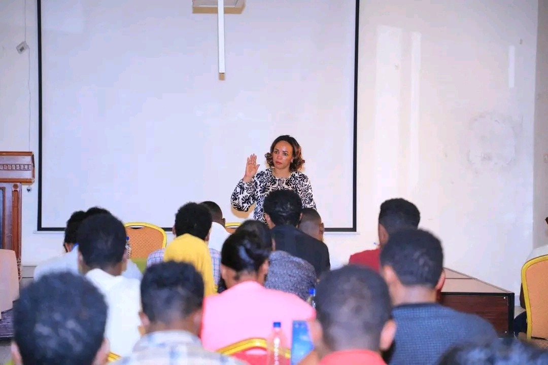 "የአዲስ አበባ ኮሙኒኬሽን ቢሮ የከተማችንን ሁሉን አቀፍ የልማት እንቅስቃሴ፣ ዓለም አቀፍ የስበት እንዲሁም የነዋሪዎቿን አዳጊ የመረጃ ፍላጎት ማዕከል አድርጎ ይሰራል" ወ/ሮ እናትአለዓም መለሰ