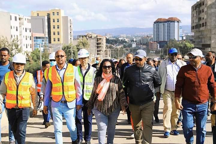 በከተማችን የጀመርናቸውን ሜጋ ፕሮጀክቶች ግንባታ ከፊሎቹን ዛሬ ጎብኝተናል።