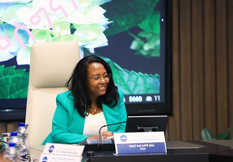 የአዲስ አበባ ከተማ አስተዳደር ካቢኔ ባካሄደው በ2ኛ አመት 8ኛ መደበኛ ስብሰባው ከብዝሃ ቋንቋ ካሪኩለም ጋር በተያያዘ ውሳኔዎችን አሳልፏል፡፡