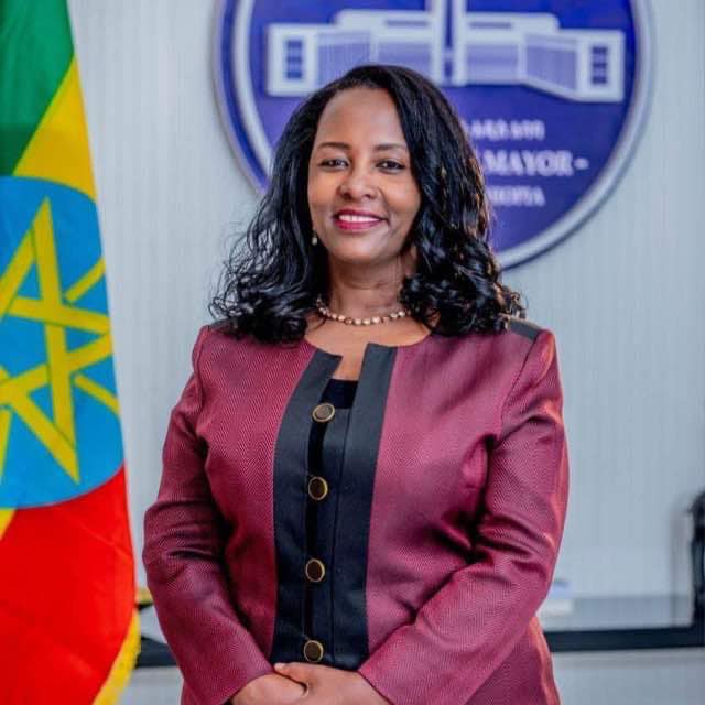በአቃቂ ቃሊቲ ክፍለ ከተማ በ3ኛው ዙር በ90 ቀናት የተሰሩ ሰው ተኮር ፕሮጀክቶቻችን በተመለከተ  ከንቲባ አዳነች አቤቤ ያስተላለፉት መልክቶች