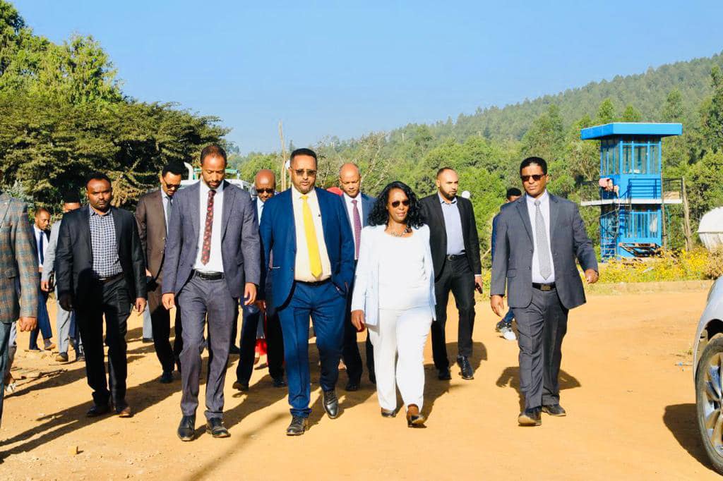 የአዲስ አበባ ከተማ ከንቲባ ወ/ሮ አዳነች አቤቤ፣ከፍተኛ የመንግስት የስራ አመራሮችና የከተማ አስተዳደሩ ካቢኔ አባላት የኢትዮጵያ ብሮድካስቲንግ ኮርፖሬሽንን አዲስ የሕንፃ ግንባታ ጎበኙ።